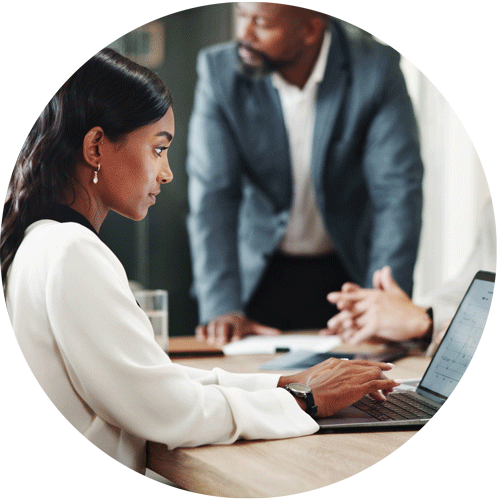 trainee-at-desk-circle